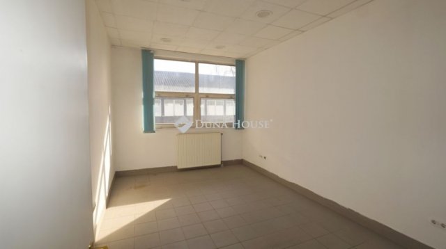 Kiadó üzlethelyiség, Zalaegerszegen 800 E Ft / hó