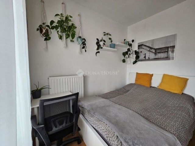 Eladó téglalakás, Budapesten, IX. kerületben 92.5 M Ft, 2 szobás