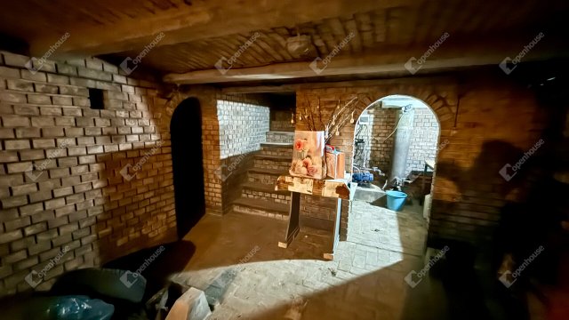 Eladó családi ház, Pilisen 81.9 M Ft, 5 szobás