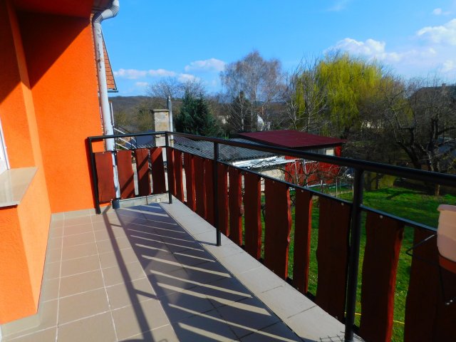 Eladó családi ház, Rádon 84.9 M Ft, 4 szobás