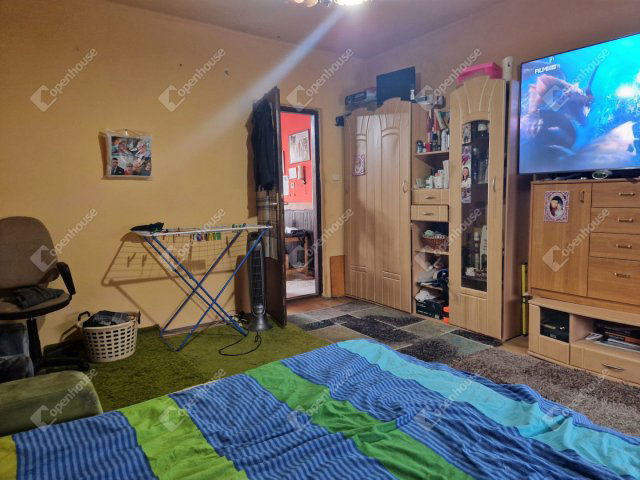 Eladó családi ház, Bábolnán 42 M Ft, 4 szobás