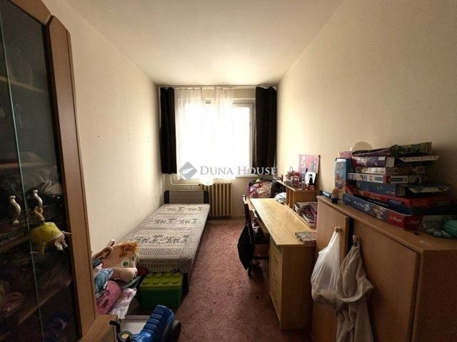 Eladó panellakás, Szegeden 53 M Ft, 3 szobás