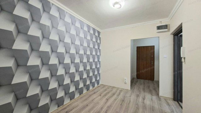 Eladó téglalakás, Nyíregyházán 52 M Ft, 3 szobás