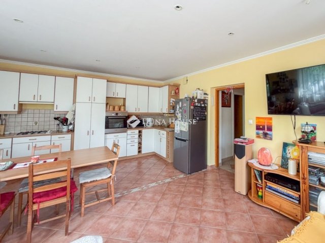 Eladó családi ház, Verőcén 174 M Ft, 5 szobás