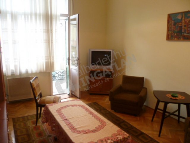 Kiadó téglalakás, albérlet, IX. kerületben, Bakáts utcában