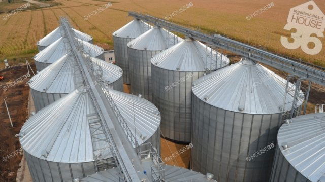 Eladó ipari ingatlan, Szentkirályon 2000 M Ft