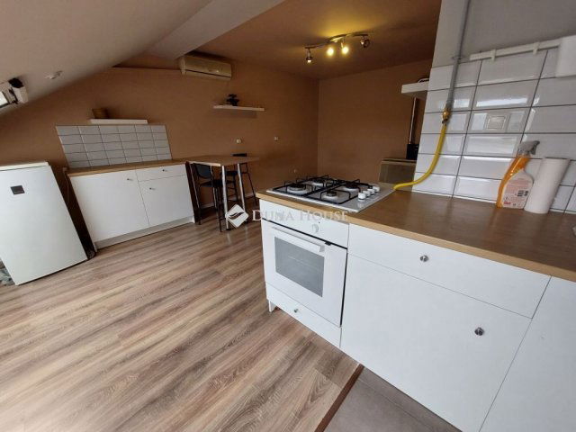 Eladó téglalakás, Baján 26.5 M Ft, 2 szobás