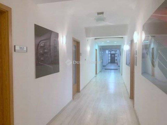 Kiadó iroda, Budapesten, X. kerületben 30762 E Ft / hó