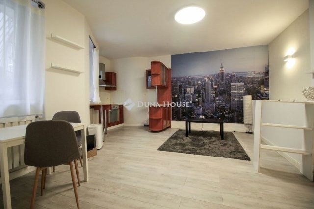 Eladó téglalakás, Budapesten, XIII. kerületben 52.9 M Ft