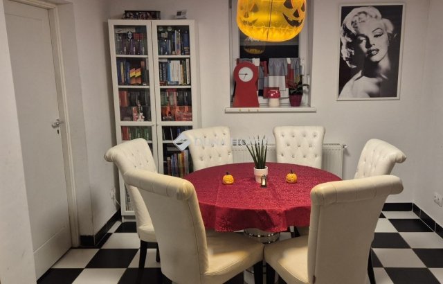 Eladó családi ház, Cegléden 57.9 M Ft, 5 szobás