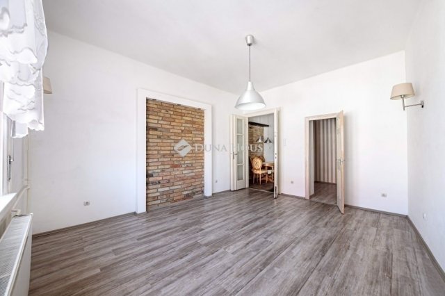 Eladó téglalakás, Budapesten, I. kerületben 119.9 M Ft, 3 szobás