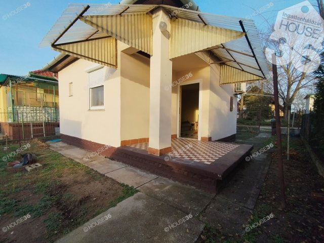 Eladó családi ház, Tiszaalpáron 22.9 M Ft, 2 szobás