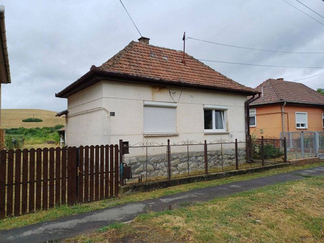 Eladó családi ház, Kazáron 11.9 M Ft, 3 szobás