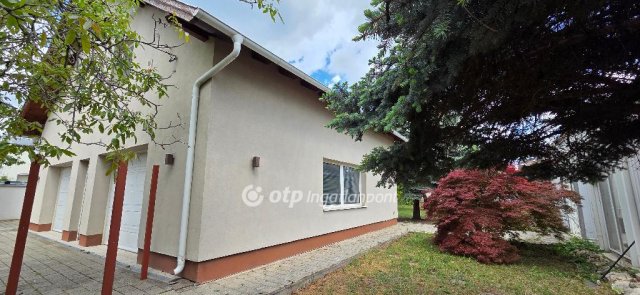 Eladó családi ház, Érden 88 M Ft, 3+5 szobás