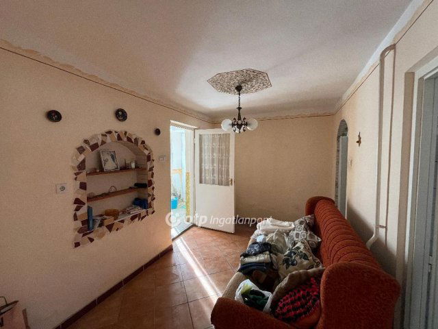 Eladó családi ház, Berettyóújfaluban 16.9 M Ft, 1 szobás