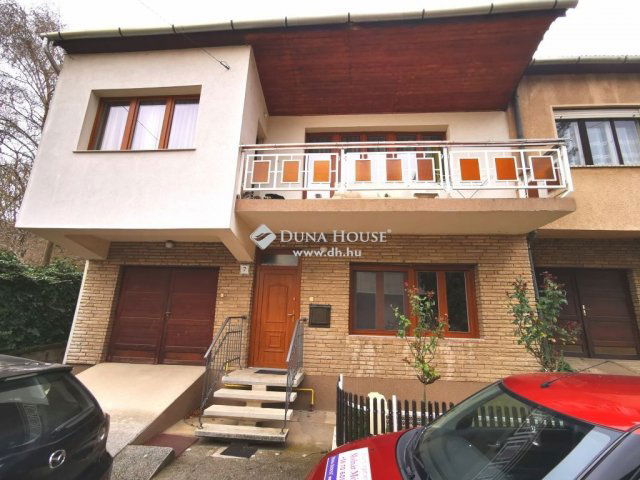 Eladó családi ház, Esztergomban 80 M Ft, 5 szobás