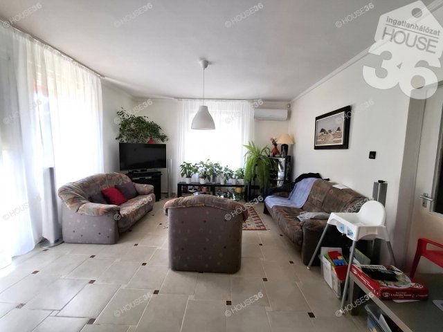 Eladó családi ház, Tárnokon 125 M Ft, 5 szobás