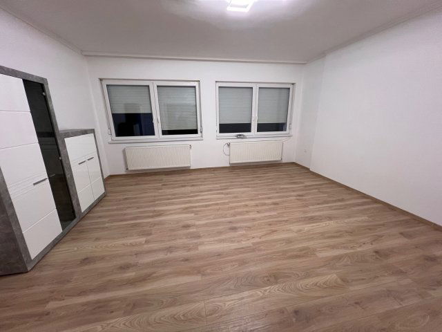 Kiadó ikerház, albérlet, Nyíregyházán 470 E Ft / hó, 3 szobás