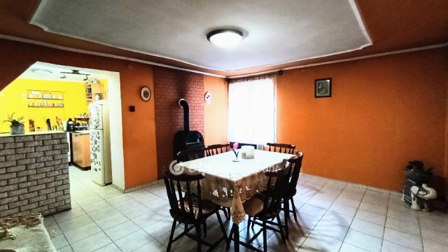 Eladó családi ház, Jászfényszarun 29.9 M Ft, 2 szobás