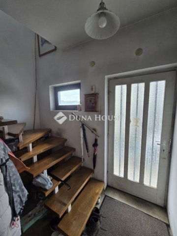 Eladó családi ház, Budapesten, XVI. kerületben 109.9 M Ft