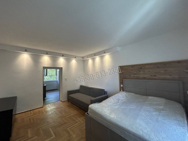 Eladó téglalakás, Budapesten, XI. kerületben 67.9 M Ft, 1 szobás