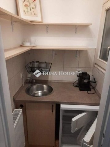 Eladó téglalakás, Budapesten, V. kerületben 105.5 M Ft, 2 szobás