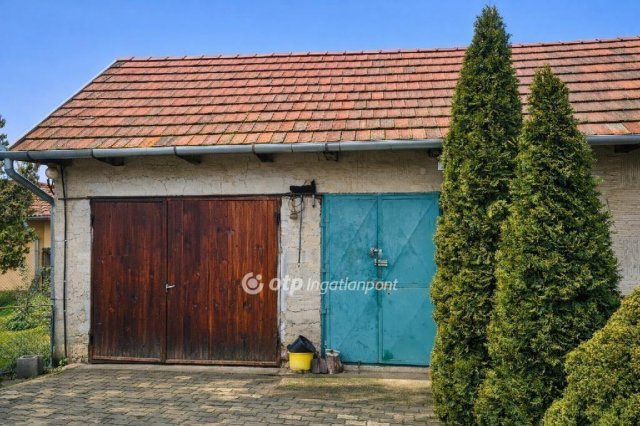 Eladó családi ház, Ócsán 79.9 M Ft, 3 szobás