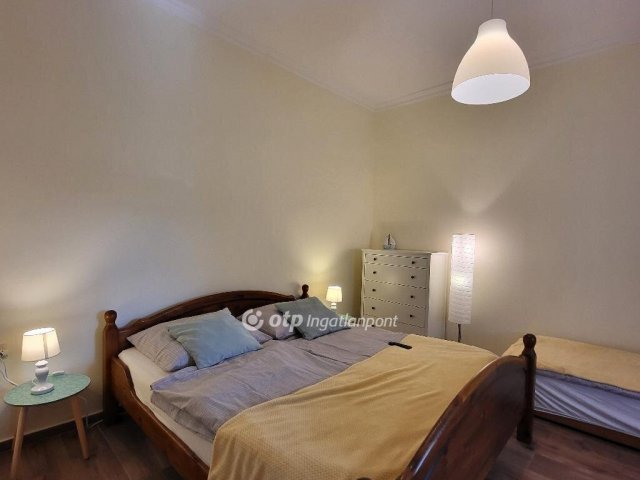 Eladó ikerház, Zamárdiban 217 M Ft, 7+1 szobás