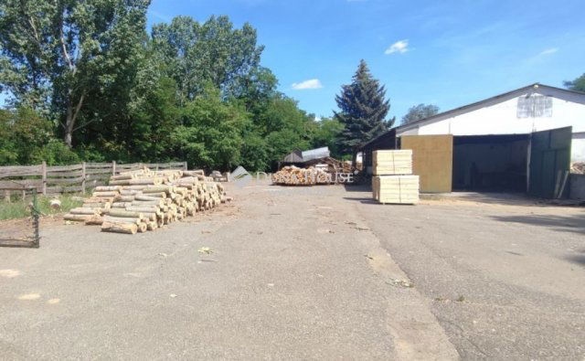 Eladó ipari ingatlan, Nagykőrösön 190 M Ft