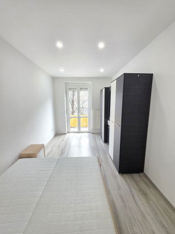 Eladó téglalakás, Dunaújvárosban, Esze Tamás utcában 42.9 M Ft