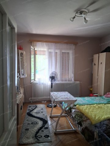 Eladó családi ház, Törökszentmiklóson 22 M Ft, 2 szobás