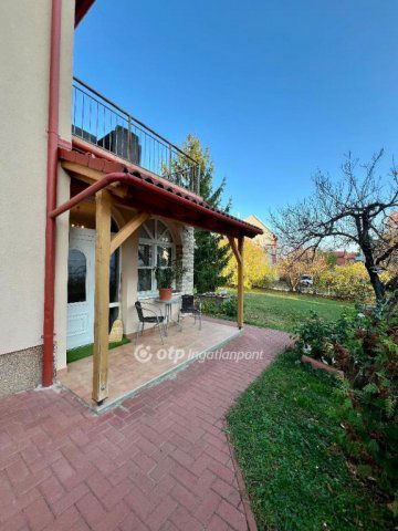 Eladó családi ház, Balatonfüreden 115 M Ft, 2+1 szobás