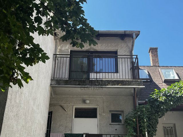 Kiadó téglalakás, albérlet, Székesfehérvárott, Arany János utcában