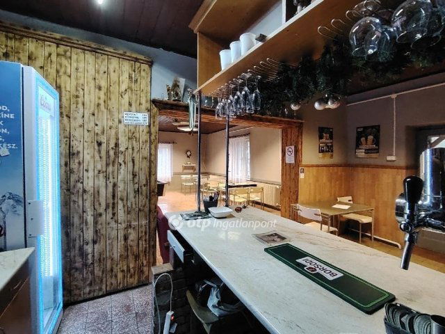 Eladó üzlethelyiség, Szőkéden 23 M Ft / költözzbe.hu