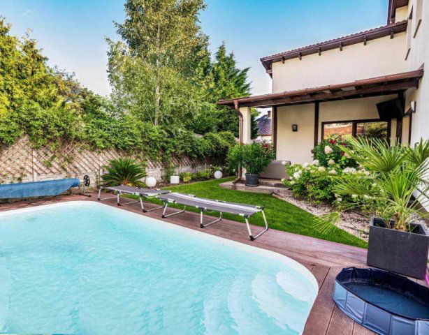 Eladó családi ház, Budapesten, XVIII. kerületben 310 M Ft