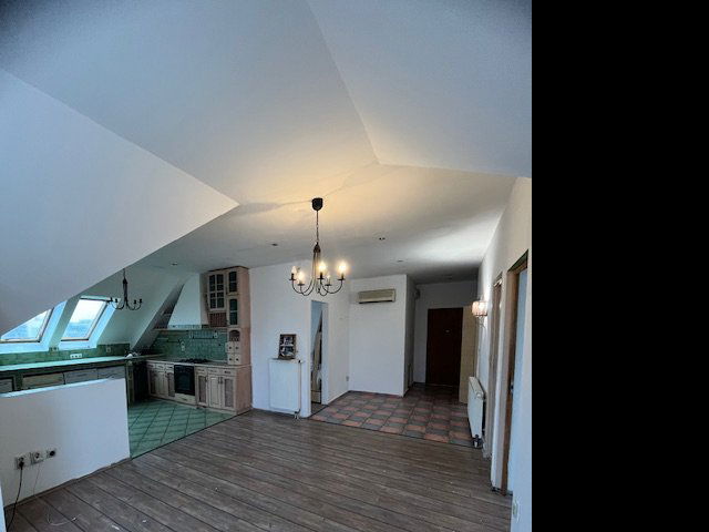 Eladó téglalakás, Tatabányán 69.99 M Ft, 4 szobás