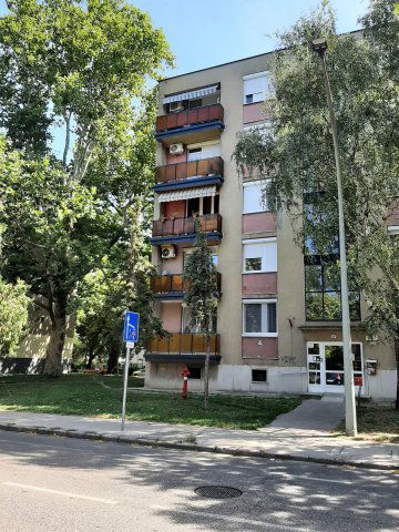 Eladó téglalakás, Székesfehérvárott 39.8 M Ft, 1 szobás