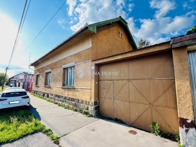 Eladó családi ház, Budapesten, XXI. kerületben 99.9 M Ft