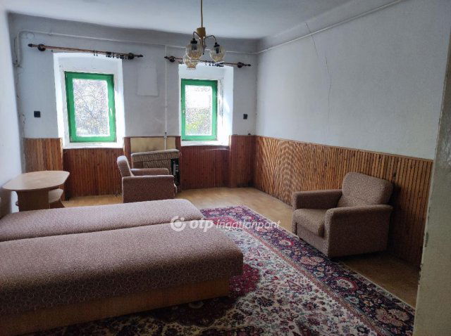 Eladó családi ház, Sándorfalván 25 M Ft, 4 szobás