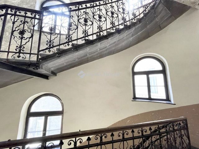 Eladó téglalakás, Budapesten, VI. kerületben 99.9 M Ft, 2 szobás