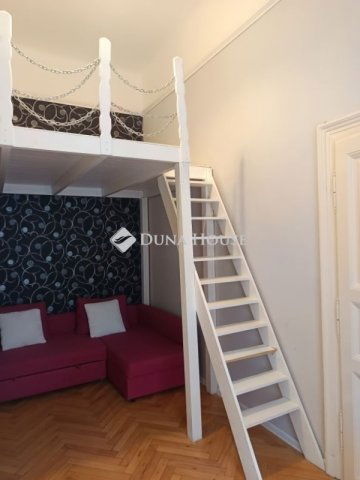 Eladó téglalakás, Budapesten, VII. kerületben 67.9 M Ft