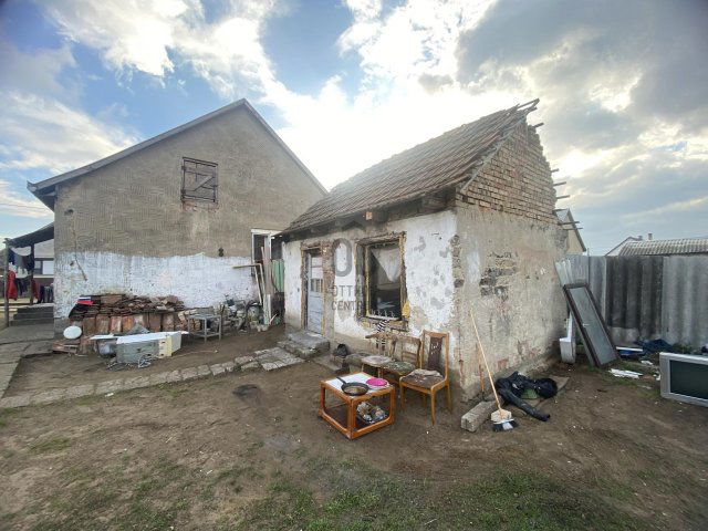 Eladó családi ház, Vámospércsen 8 M Ft, 2 szobás