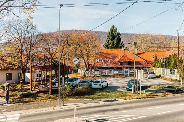 Eladó üzlethelyiség, Pilisszentkereszten 120 M Ft