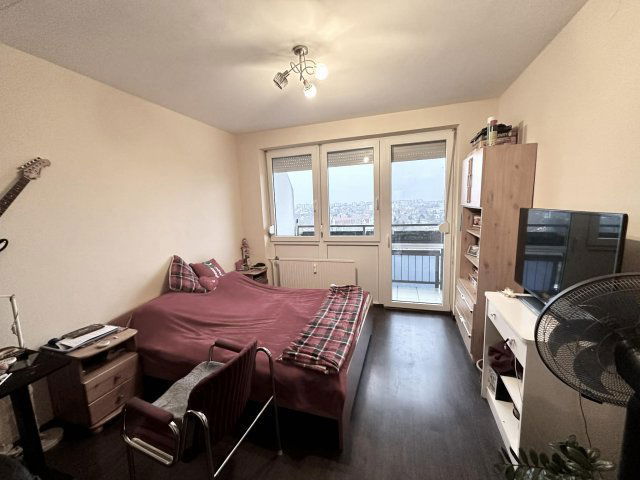 Eladó panellakás, Debrecenben, István úton 74 M Ft, 4 szobás