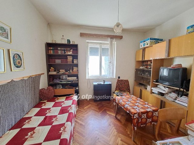 Eladó családi ház, Kunhegyesen 24 M Ft, 2+2 szobás