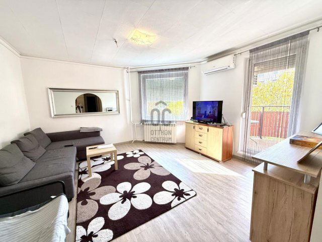 Eladó panellakás, Dunakeszin 95 M Ft, 3 szobás