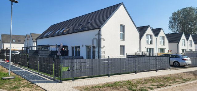 Eladó sorház, Vácon 95.9 M Ft, 4 szobás / költözzbe.hu