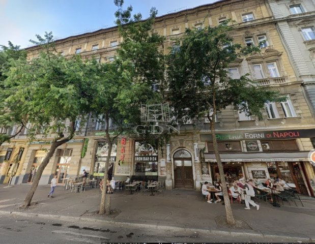 Eladó téglalakás, Budapesten, V. kerületben 105.5 M Ft, 2 szobás