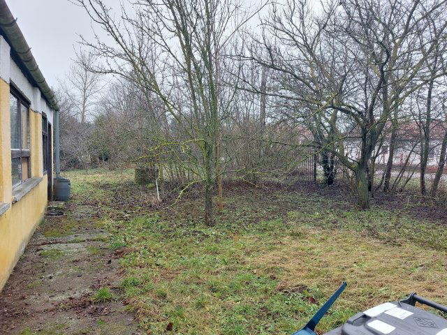 Eladó családi ház, Baracskán 24.9 M Ft, 2 szobás