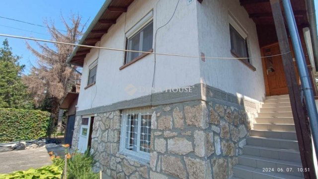 Eladó családi ház, Érden 140 M Ft, 5 szobás